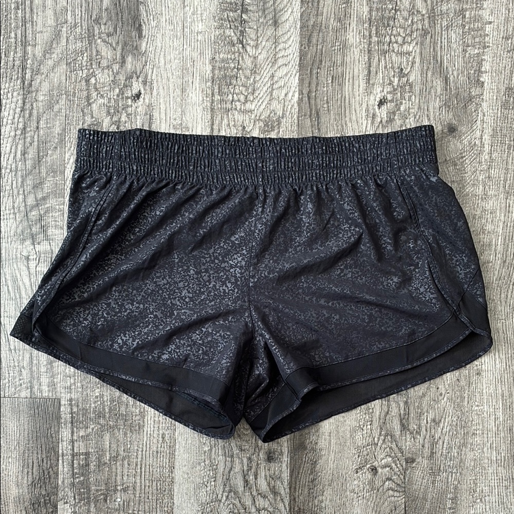 Athleta Mesh Racer Short 4” ✧ Size XL